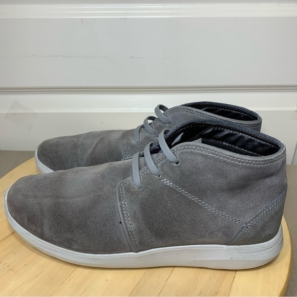 CROCS Kinsale Gray Chukka Suede Leather Triple Comfort Boots Slip On Shoes Sz 10 - Picture 5 of 15